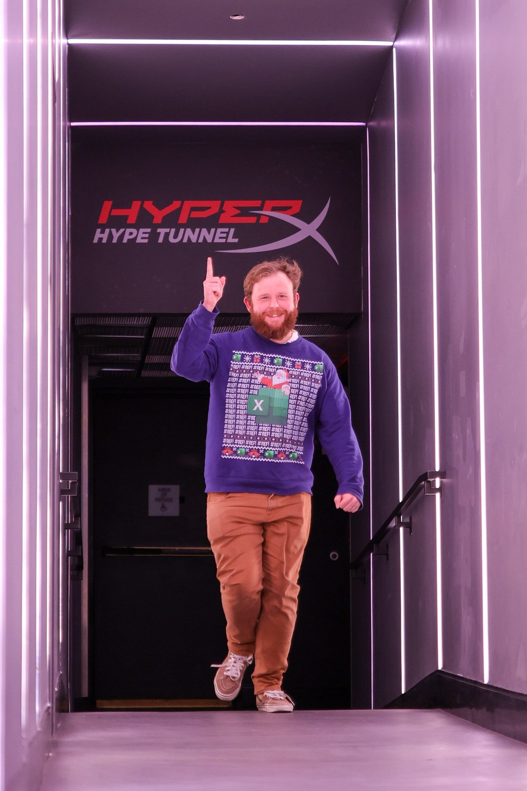 excel-world-champ-hyper_Tunnel