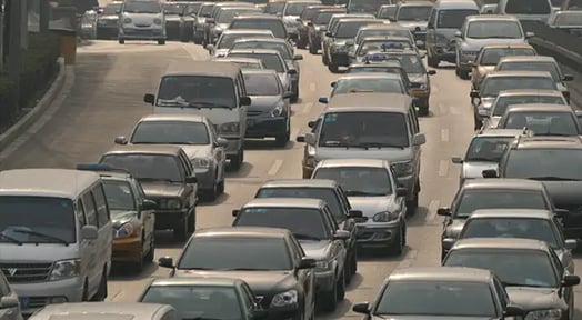 China’s largest ride-sharing company now offers driver loans and insurance