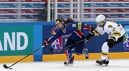 With players on strike, women’s professional ice hockey is on thin ice
