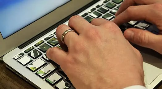 Lazy American college students have turned ‘essay mills’ into thriving global businesses