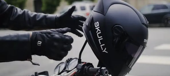 How Sleek AF Biker Helmet Startup SKULLY Went Bankrupt