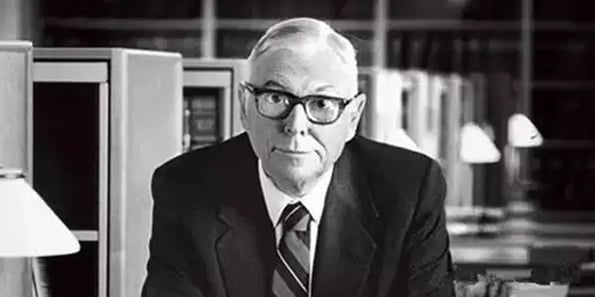 Charlie Munger, Warren Buffett’s #2, credits his success to knowing a little about a lot