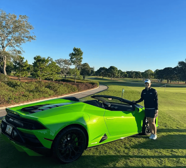 The strange business of hole-in-one insurance - The Hustle