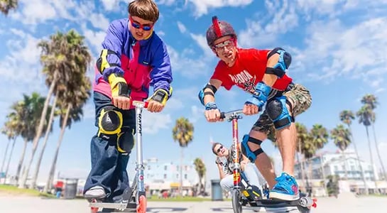 The king returns: OG scooter liege Razor files for a scooter permit in SF