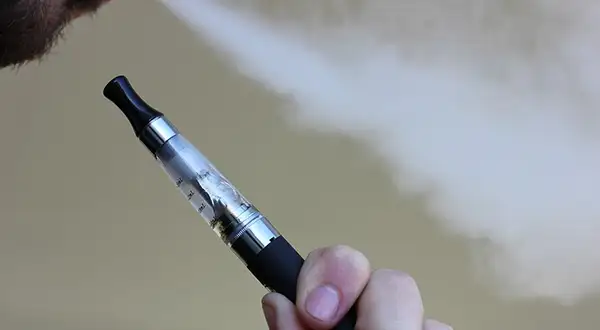 Vape-hibition: India, one of the world's largest smoking markets, quits e- cigs cold turkey